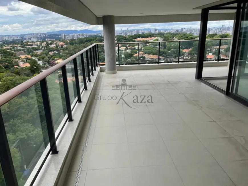 Foto 1 de Apartamento com 4 Quartos à venda, 227m² em Jardim Guedala, São Paulo