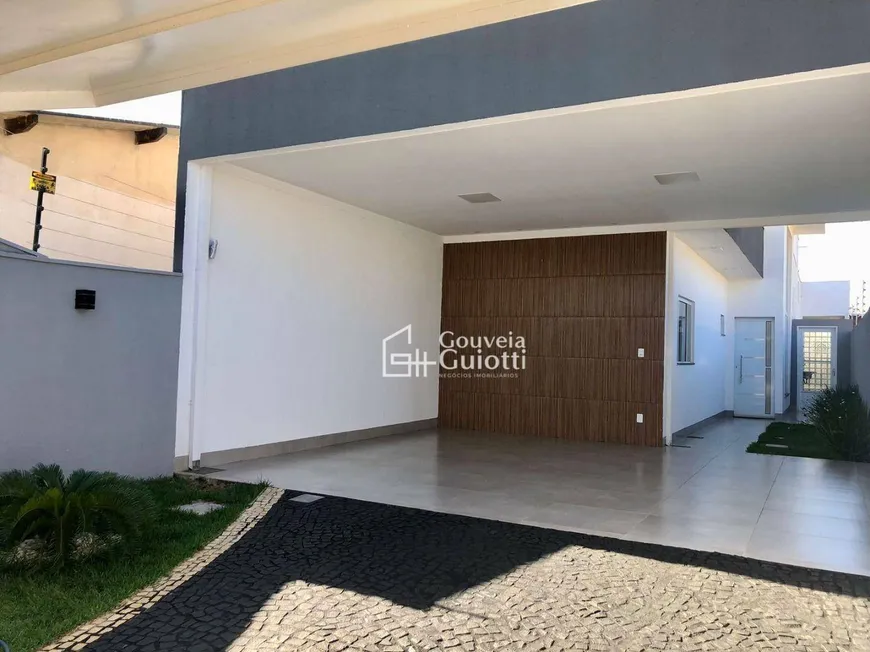 Foto 1 de Casa com 3 Quartos à venda, 141m² em Chácaras Colorado, Anápolis