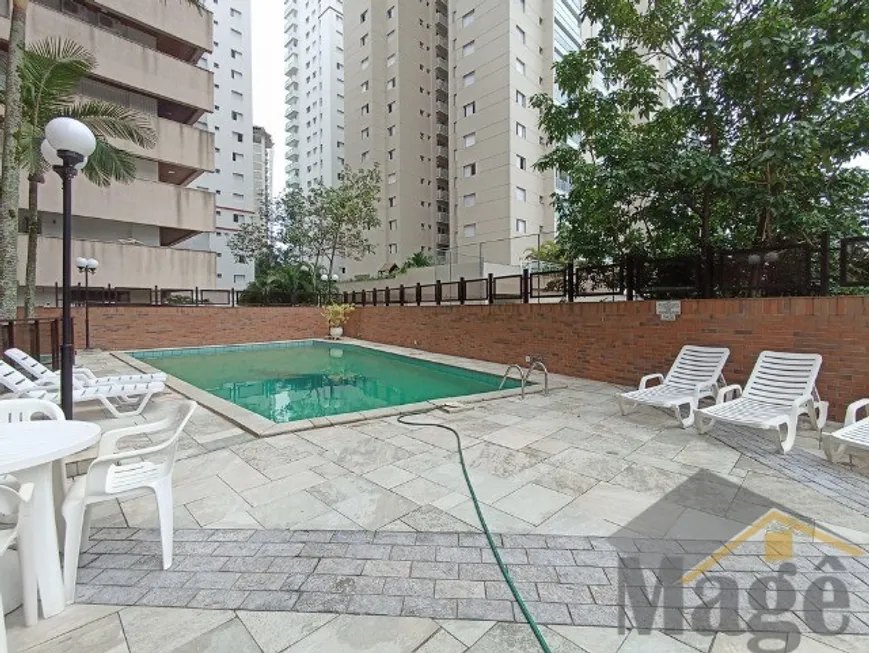 Foto 1 de Apartamento com 4 Quartos para alugar, 180m² em Jardim Astúrias, Guarujá