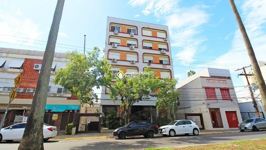 Foto 1 de Apartamento com 2 Quartos à venda, 70m² em Menino Deus, Porto Alegre