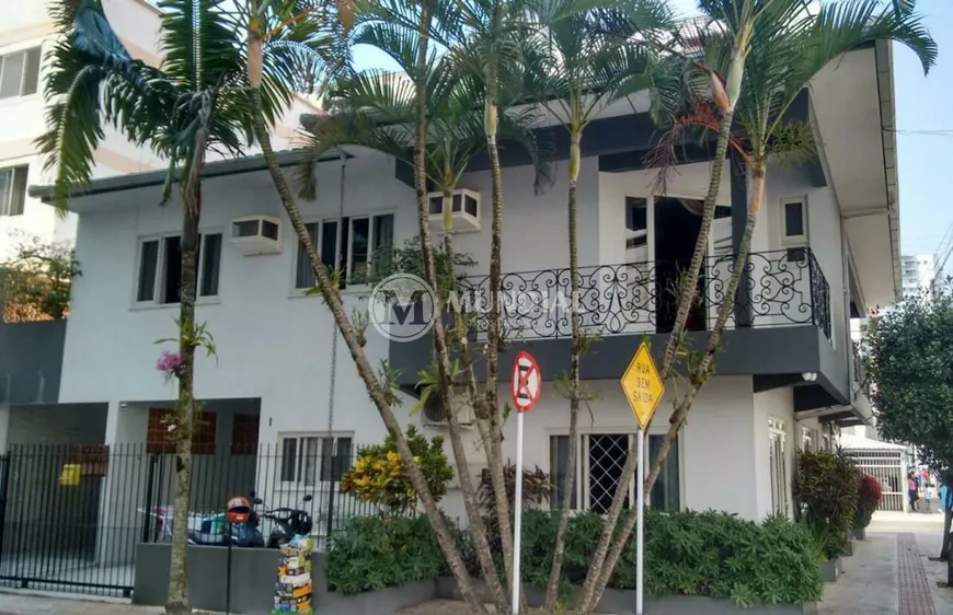 Foto 1 de Casa com 4 Quartos para alugar, 300m² em Centro, Balneário Camboriú
