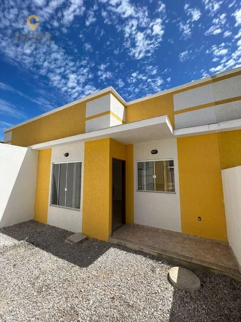 Foto 1 de Casa com 2 Quartos à venda, 65m² em Mariléa Chácara, Rio das Ostras