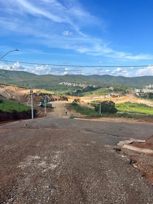 Foto 1 de Lote/Terreno à venda, 360m² em , Mariana