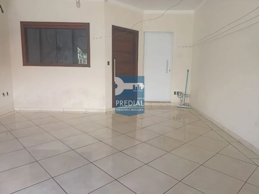 Foto 1 de Casa com 2 Quartos à venda, 180m² em Jardim Veneza, São Carlos