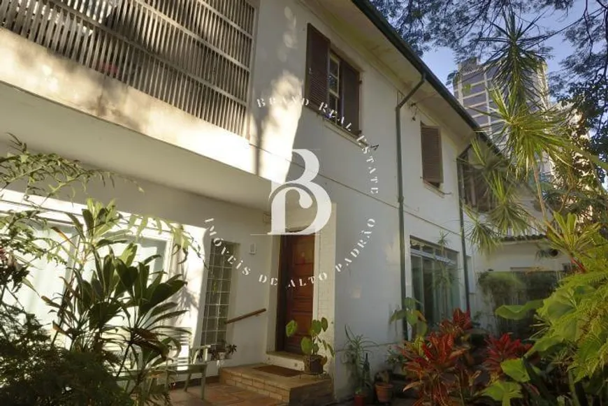 Foto 1 de Casa com 4 Quartos para venda ou aluguel, 190m² em Moema, São Paulo