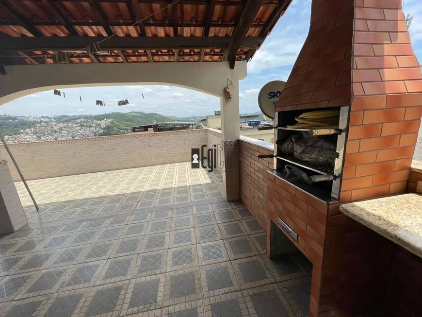 Foto 1 de Casa com 4 Quartos à venda, 133m² em Centenário, Juiz de Fora