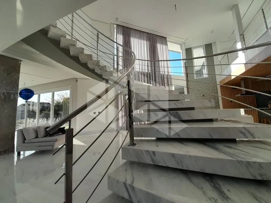 Foto 1 de Casa com 4 Quartos para alugar, 802m² em Igara, Canoas