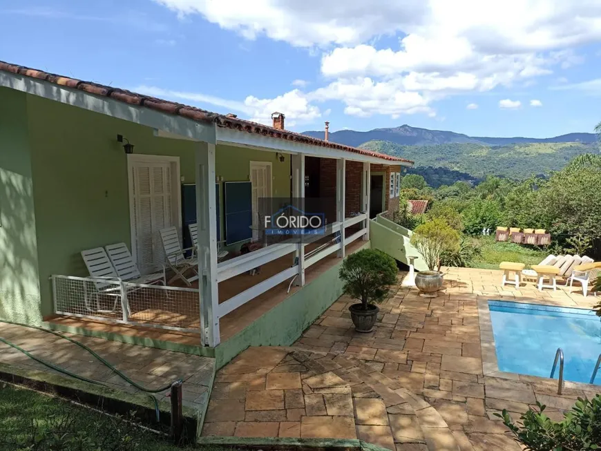 Foto 1 de Fazenda/Sítio com 4 Quartos à venda, 2240m² em Jardim Estancia Brasil, Atibaia