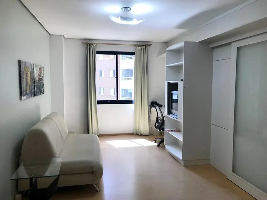 Foto 1 de Flat com 1 Quarto para alugar, 38m² em Moema, São Paulo