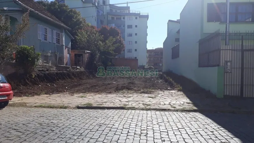 Foto 1 de Lote/Terreno para alugar, 319m² em Pio X, Caxias do Sul