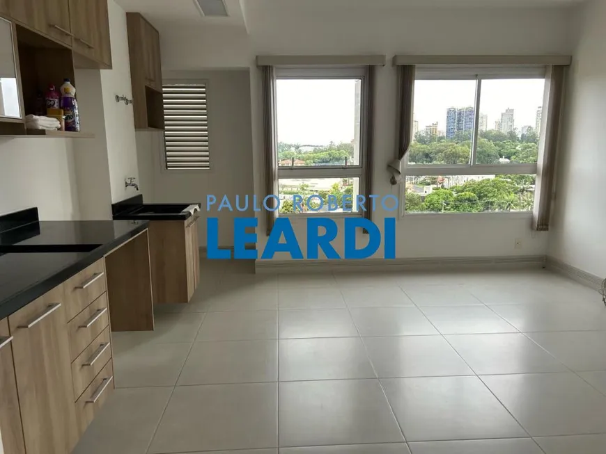 Foto 1 de Apartamento com 1 Quarto à venda, 43m² em Alphaville, Barueri