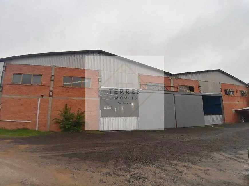 Foto 1 de Galpão/Depósito/Armazém para alugar, 2200m² em Distrito Industrial, Cachoeirinha