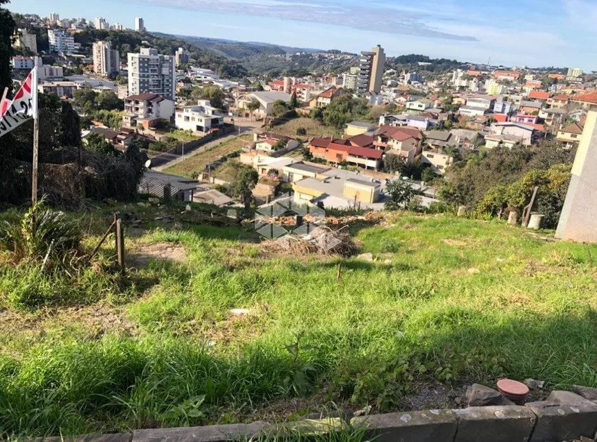 Foto 1 de Lote/Terreno à venda, 591m² em Rio Branco, Caxias do Sul