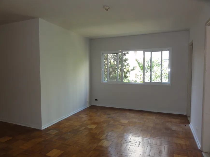 Foto 1 de Apartamento com 3 Quartos para alugar, 109m² em Bela Vista, São Paulo