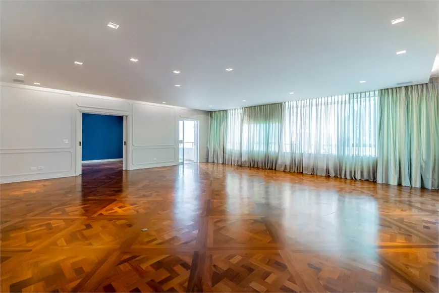 Foto 1 de Apartamento com 4 Quartos à venda, 560m² em Higienópolis, São Paulo