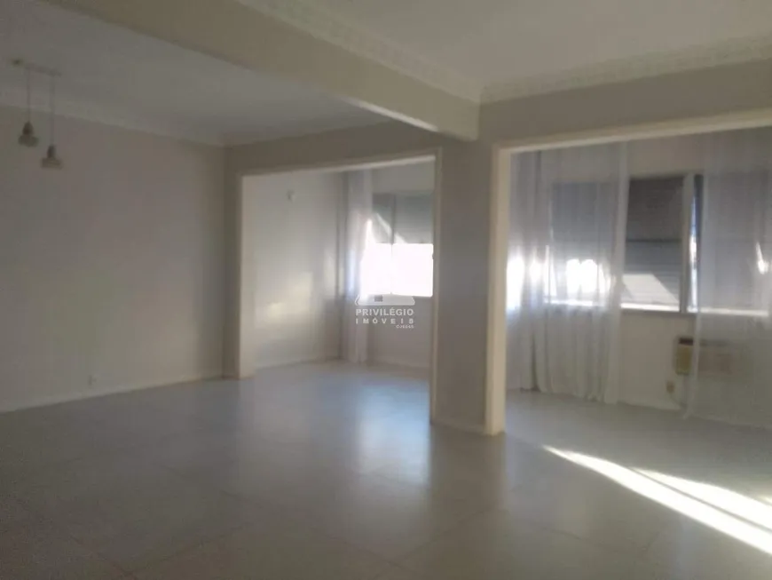 Foto 1 de Apartamento com 3 Quartos à venda, 210m² em Copacabana, Rio de Janeiro