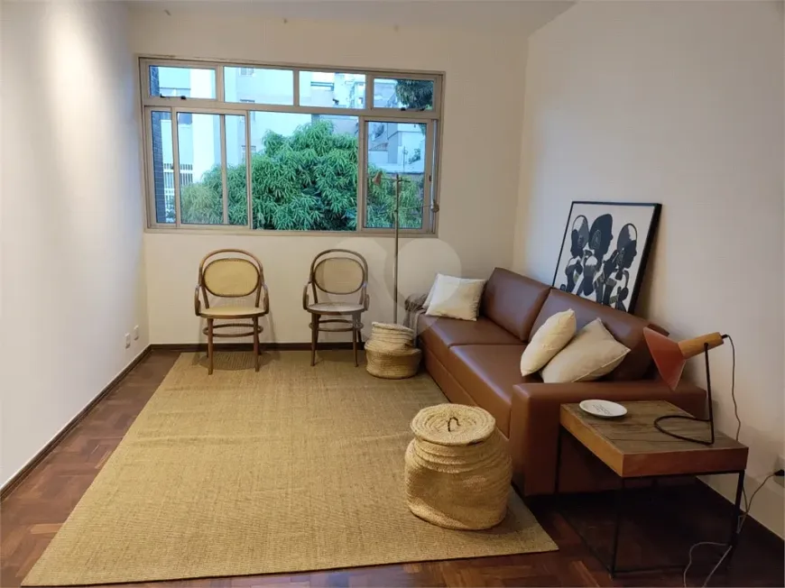 Foto 1 de Apartamento com 3 Quartos à venda, 100m² em Santo Antônio, Belo Horizonte