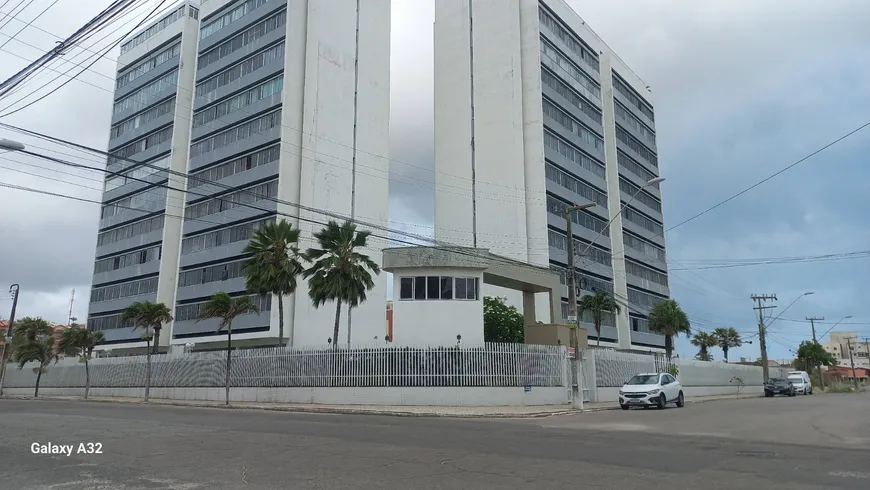 Foto 1 de Apartamento com 5 Quartos à venda, 156m² em Vicente Pinzon, Fortaleza