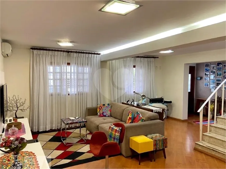 Foto 1 de Casa com 3 Quartos à venda, 200m² em Moema, São Paulo