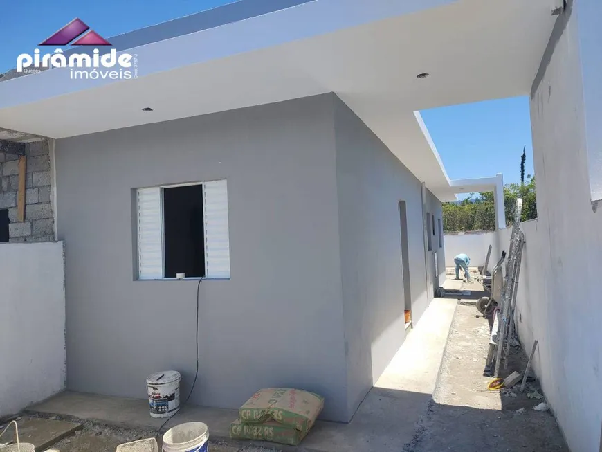 Foto 1 de Casa com 2 Quartos à venda, 60m² em Balneário dos Golfinhos , Caraguatatuba