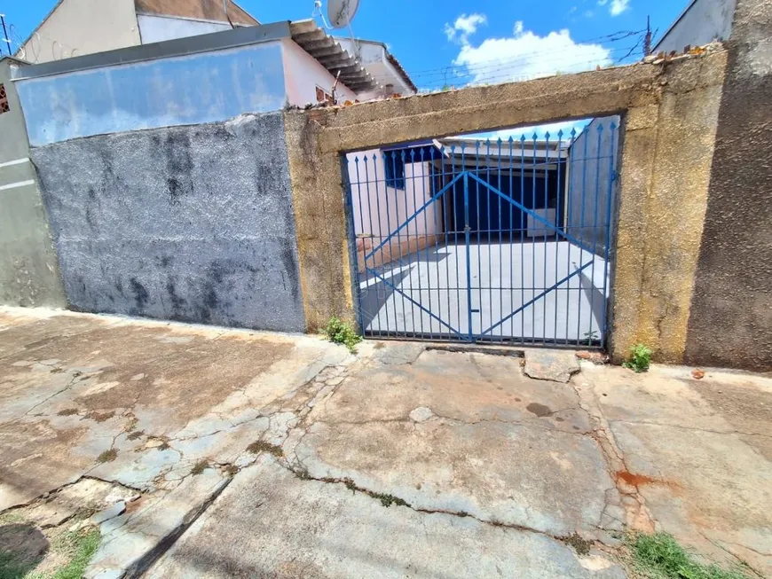 Foto 1 de Casa com 2 Quartos para alugar, 90m² em Jardim América, Araraquara