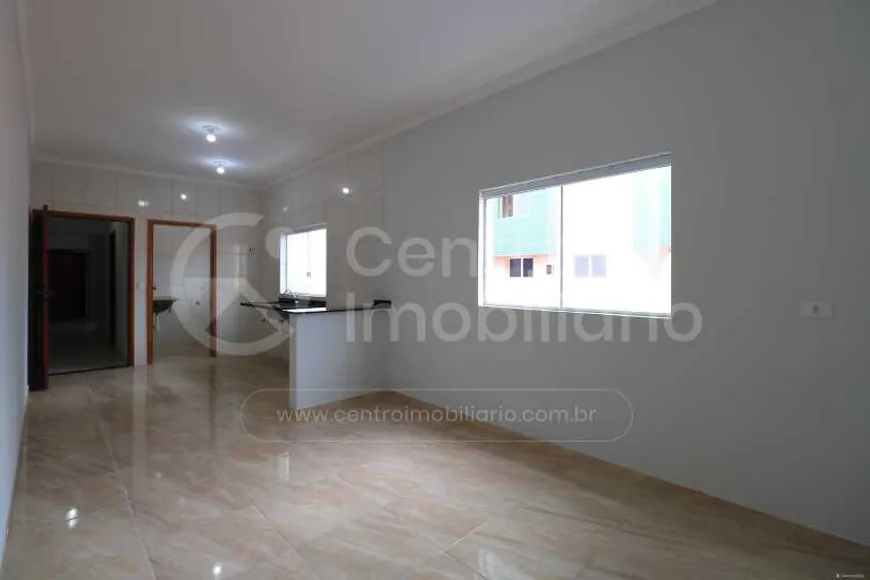 Foto 1 de Apartamento com 2 Quartos à venda, 62m² em Centro, Peruíbe