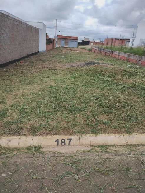Foto 1 de Lote/Terreno à venda, 200m² em Residencial Jequitiba I, Ibaté