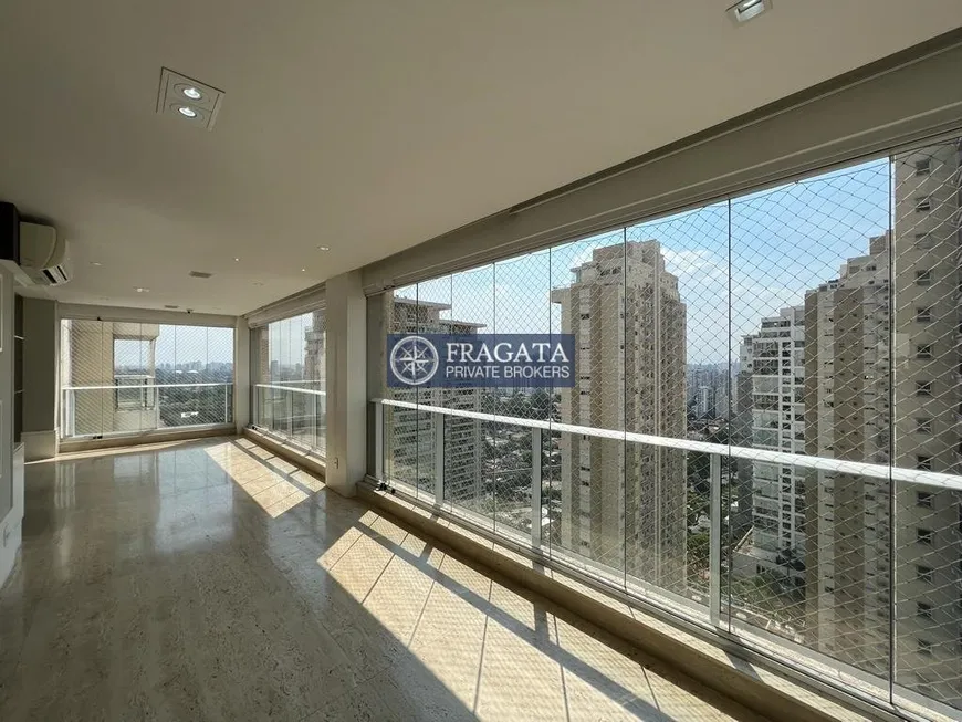 Foto 1 de Apartamento com 4 Quartos à venda, 288m² em Campo Belo, São Paulo