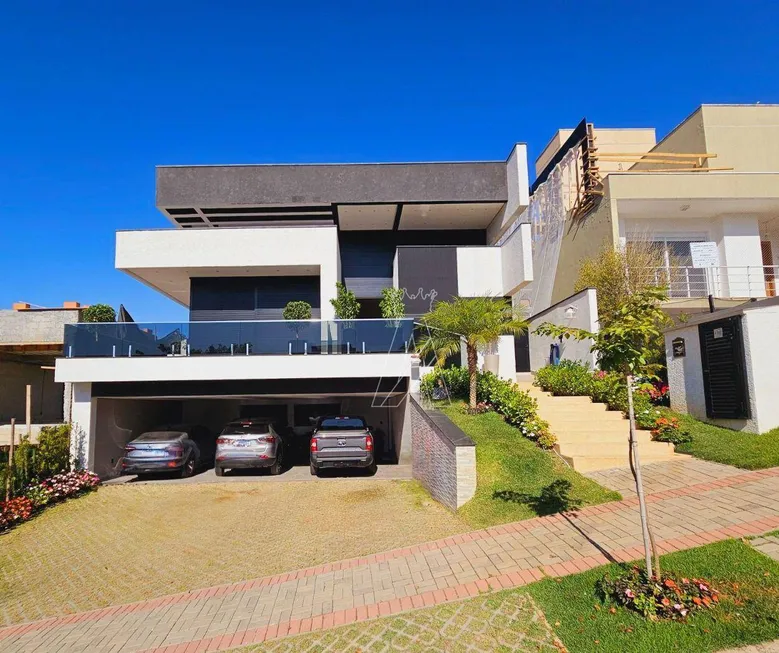 Foto 1 de Casa de Condomínio com 3 Quartos à venda, 310m² em Alphaville, Santana de Parnaíba