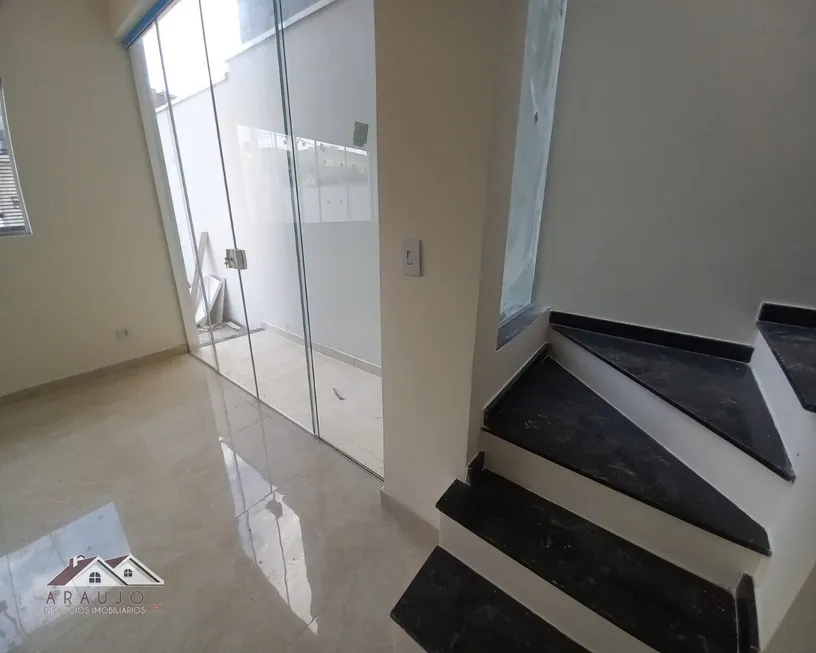 Foto 1 de Sobrado com 3 Quartos à venda, 110m² em Laranjeiras, Caieiras