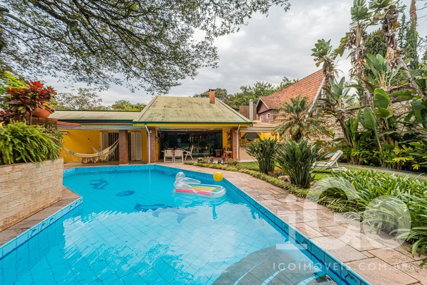 Foto 1 de Casa de Condomínio com 4 Quartos à venda, 300m² em Interlagos, São Paulo