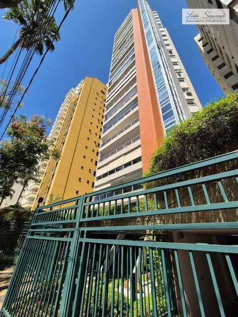Foto 1 de Apartamento com 3 Quartos para venda ou aluguel, 200m² em Centro, Campinas