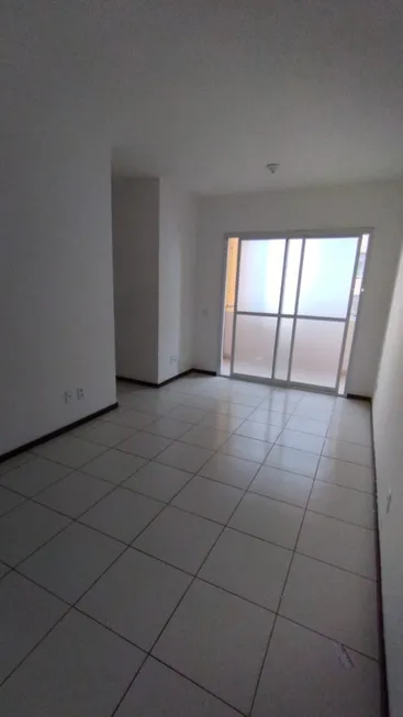 Foto 1 de Apartamento com 3 Quartos para alugar, 76m² em Recanto dos Vinhais, São Luís