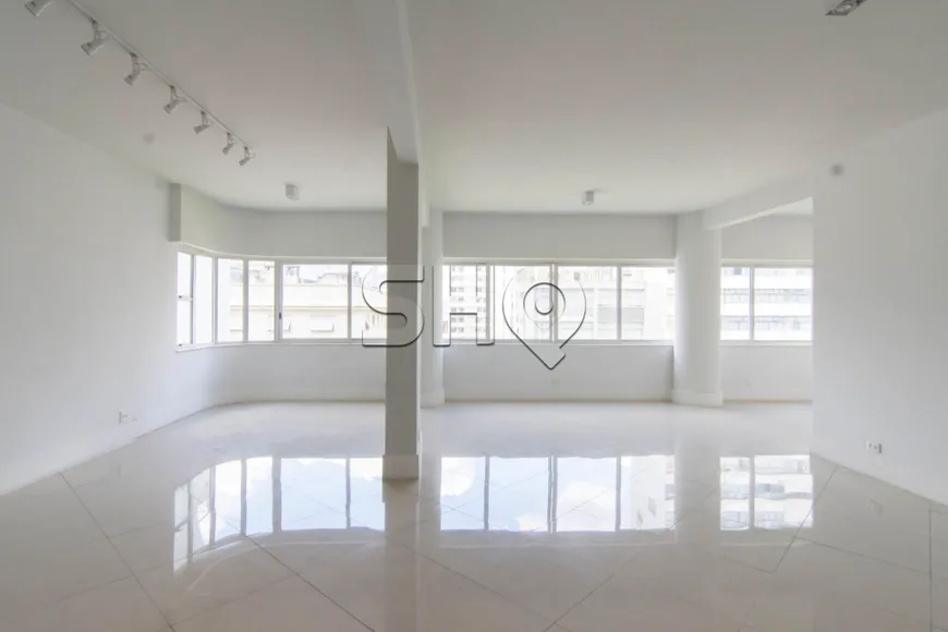 Foto 1 de Apartamento com 2 Quartos à venda, 182m² em Higienópolis, São Paulo