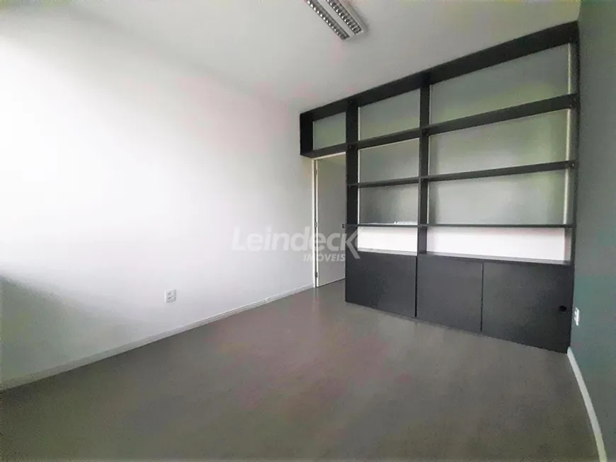 Foto 1 de Sala Comercial para alugar, 28m² em Rio Branco, Porto Alegre