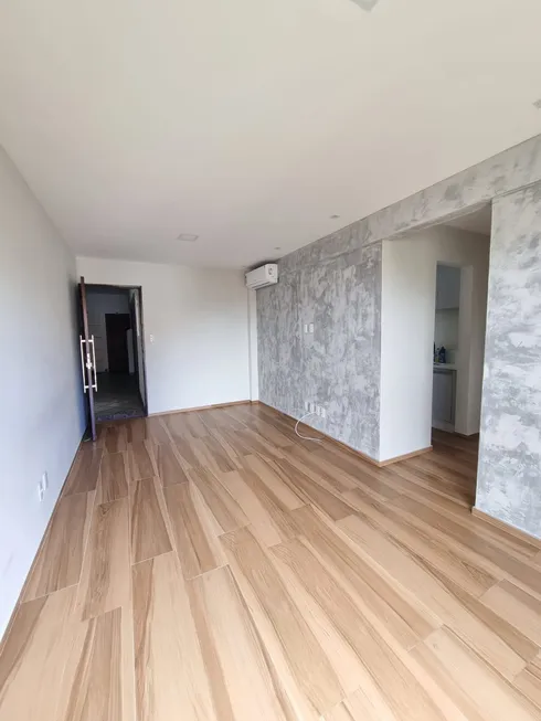 Foto 1 de Apartamento com 3 Quartos à venda, 73m² em Brotas, Salvador