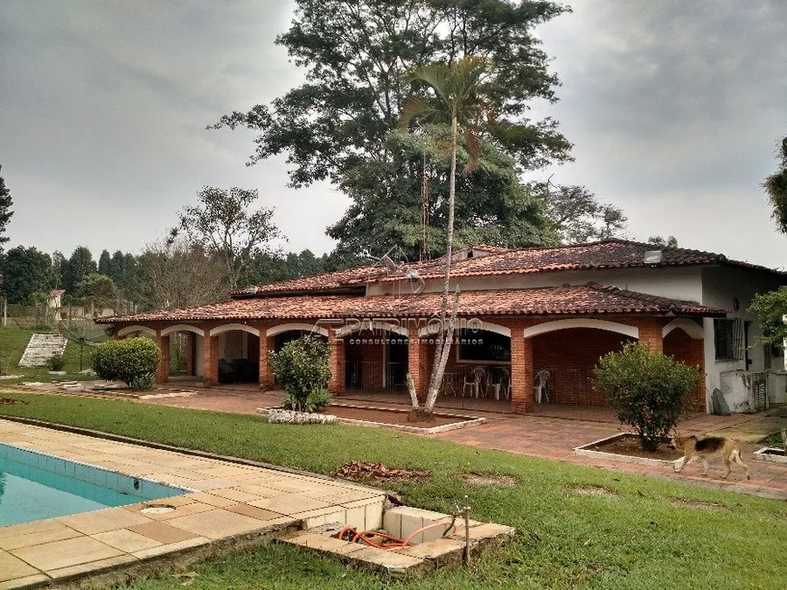 Foto 1 de Fazenda/Sítio com 4 Quartos à venda, 590m² em Jardim Altos do Itavuvu, Sorocaba