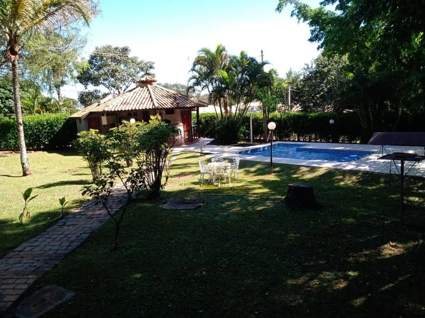 Foto 1 de Fazenda/Sítio com 3 Quartos à venda, 100m² em Zona Rural, Cristais Paulista