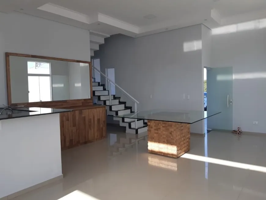 Foto 1 de Casa de Condomínio com 3 Quartos à venda, 170m² em Cajuru do Sul, Sorocaba