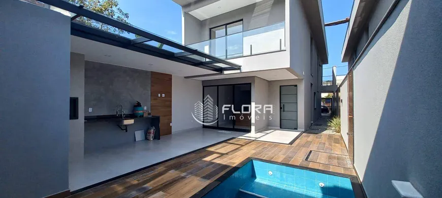 Foto 1 de Casa com 4 Quartos à venda, 244m² em Piratininga, Niterói