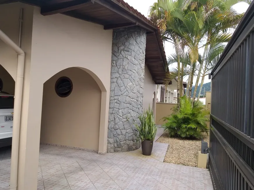 Foto 1 de Casa com 3 Quartos à venda, 200m² em Nova Brasília, Jaraguá do Sul