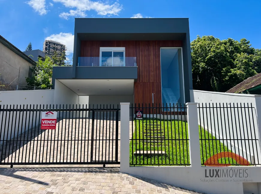 Foto 1 de Casa com 3 Quartos à venda, 243m² em Jardim Mauá, Novo Hamburgo