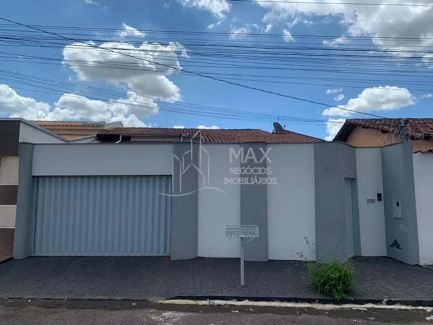 Foto 1 de Casa com 3 Quartos à venda, 180m² em Jardim Patrícia, Uberlândia