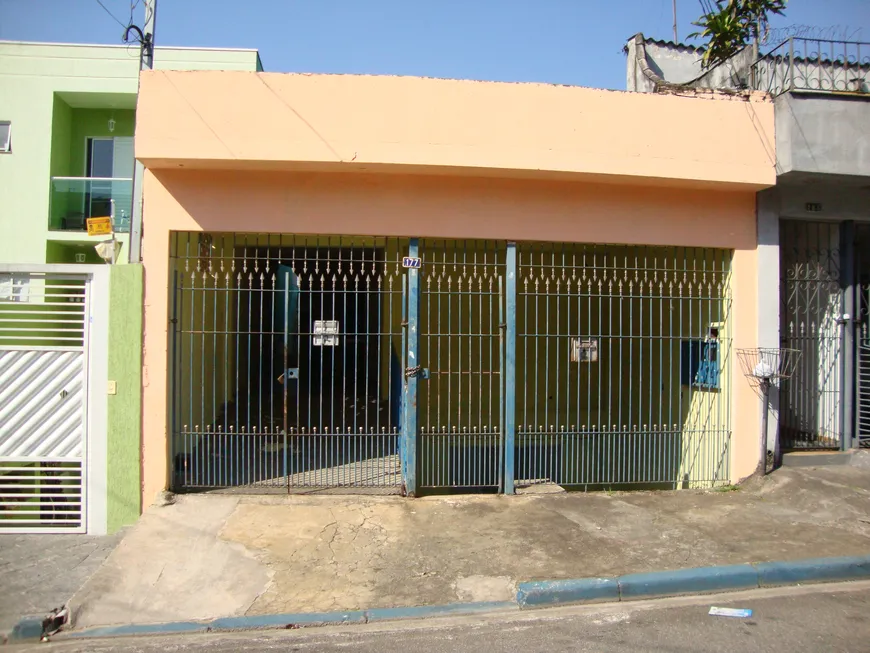 Foto 1 de Casa com 4 Quartos à venda, 180m² em Vila Rica, São Paulo