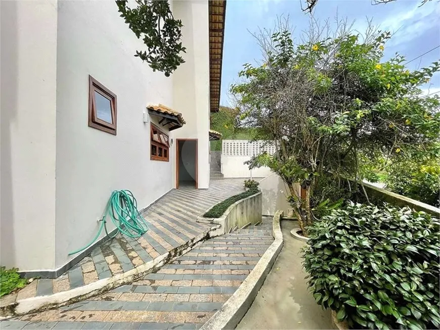 Foto 1 de Casa de Condomínio com 4 Quartos à venda, 356m² em Granja Viana, Carapicuíba
