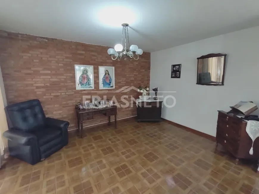 Foto 1 de Casa com 3 Quartos à venda, 250m² em Vila Independência, Piracicaba