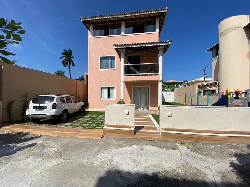 Foto 1 de Casa de Condomínio com 3 Quartos para venda ou aluguel, 250m² em Buraquinho, Lauro de Freitas