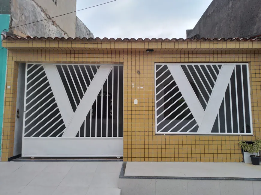 Foto 1 de Casa de Condomínio com 2 Quartos à venda, 126m² em Cidade Nova, Aracaju