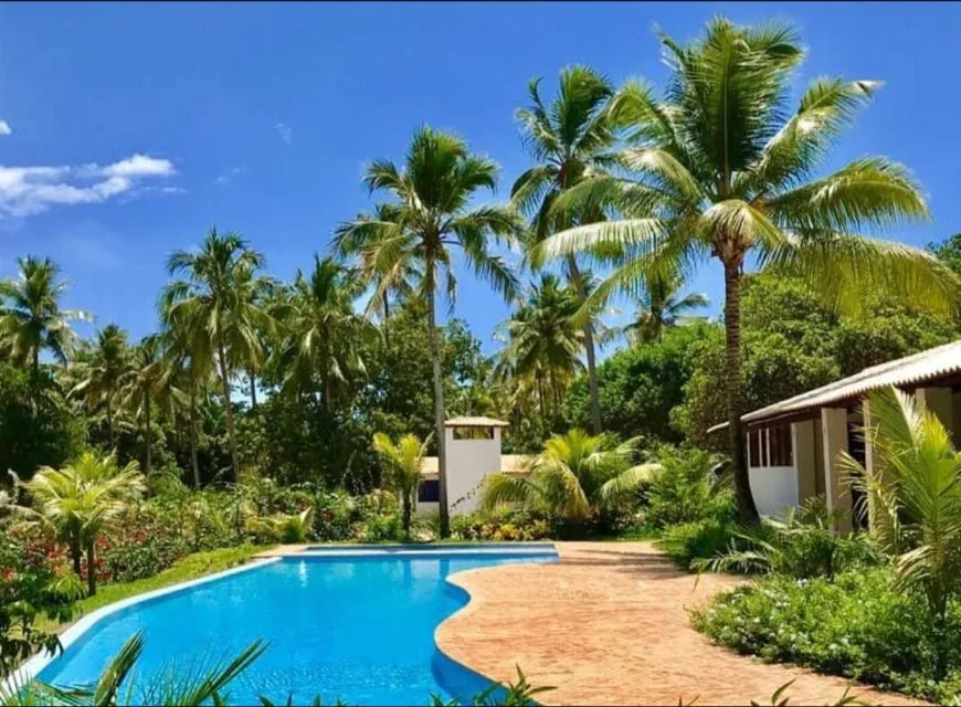 Foto 1 de Lote/Terreno à venda, 450m² em Praia do Forte, Mata de São João