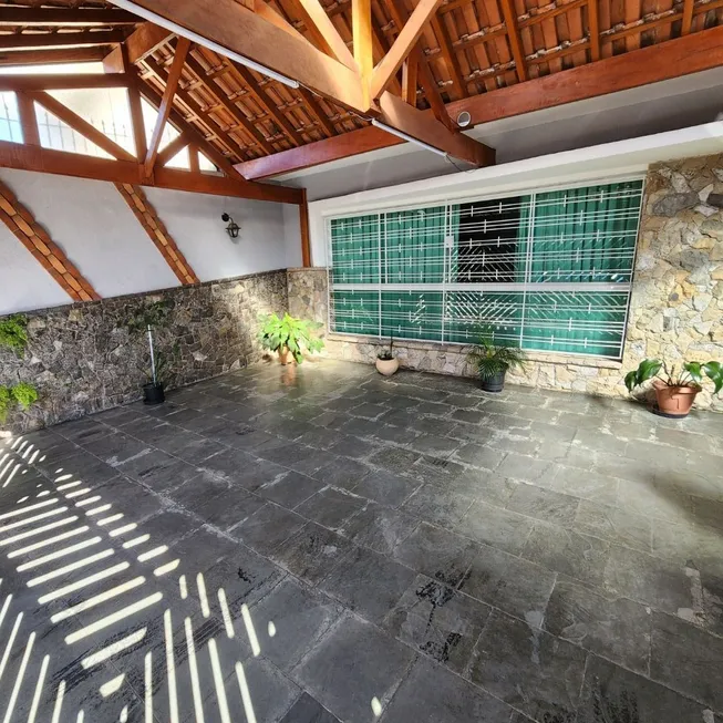Foto 1 de Casa com 3 Quartos à venda, 180m² em Nossa Senhora do Ö, São Paulo